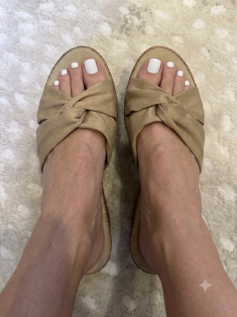 Tuscany by Easy Street Italian Tan Twist Slide Wedges 7.5